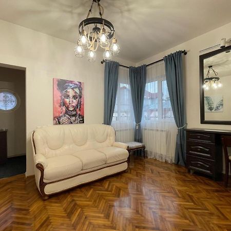 Premier Rooms Ploieşti Exteriér fotografie